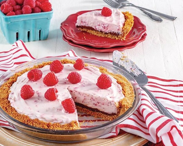 Raspberry-chocolate pie