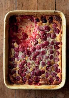 Raspberry clafoutis (Clafoutis à la framboise)