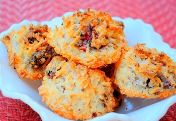 Raspberry coconut macaroons