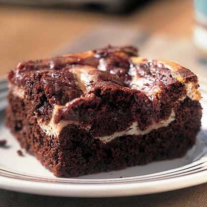 Raspberry-cream cheese brownies