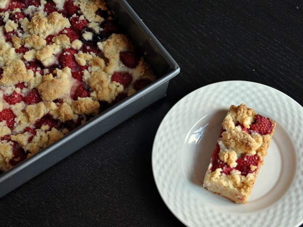 Raspberry crumb bars