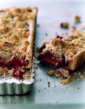 Raspberry crumble tart