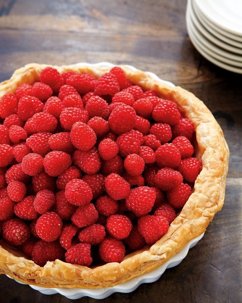 Raspberry custard tart