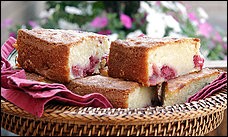 Raspberry frangipane cake