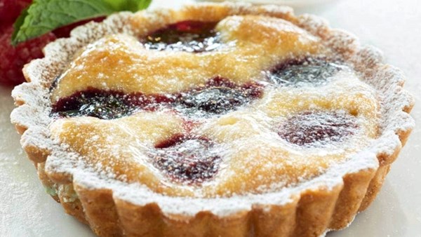 Raspberry frangipane tarts