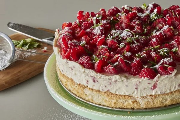 Raspberry ice cream-ish cake