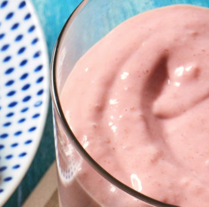 Raspberry-kefir power smoothie