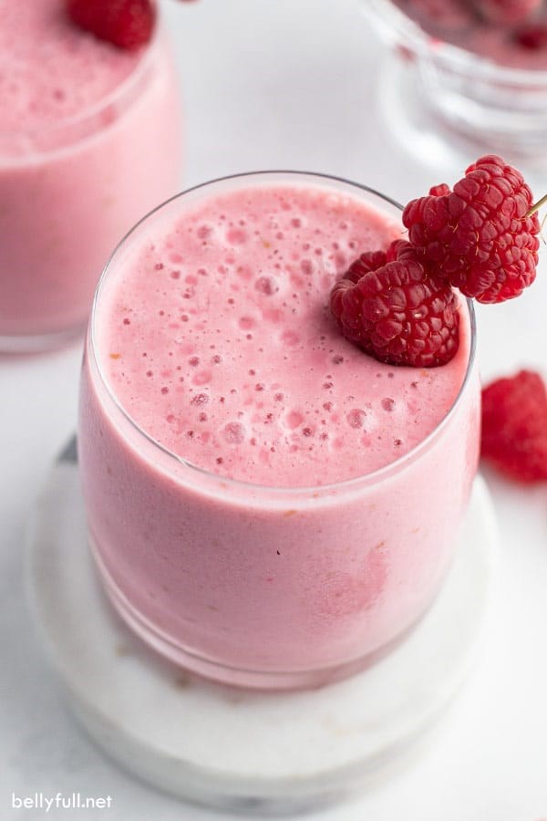 Raspberry lassi