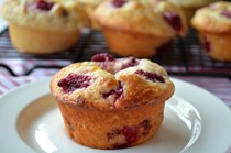 Raspberry-lemon curd muffins