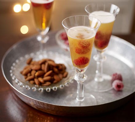 Raspberry Martini fizz