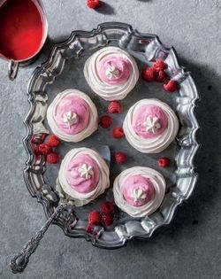 Raspberry meringue