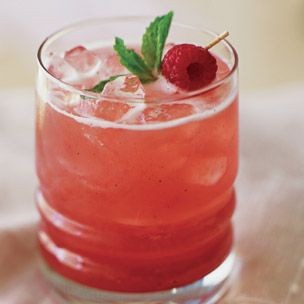 Raspberry-mint agua fresca
