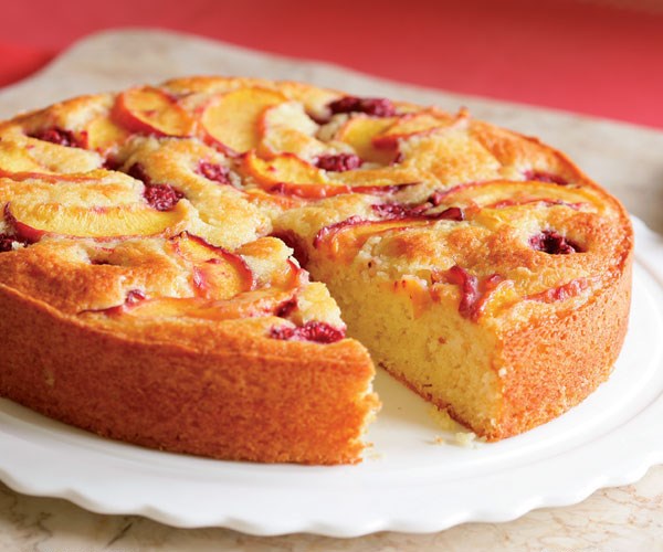 Raspberry-peach cake