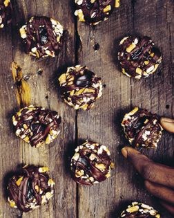 Raspberry pretzel thumbprints with chocolate drizzle