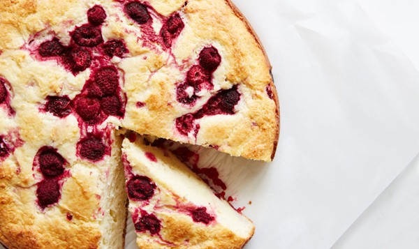 Raspberry-ricotta cake