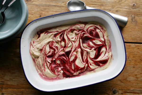 Raspberry ripple ice cream