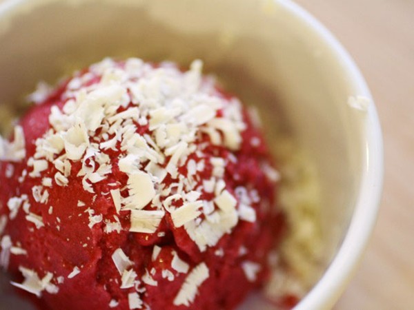 Raspberry-rose sorbet with white chocolate