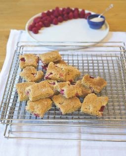 Raspberry shortbread