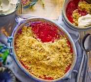 Raspberry shortbread crumble
