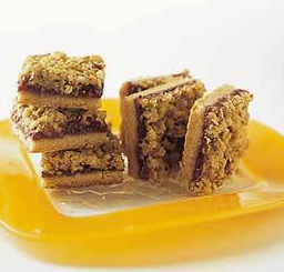 Raspberry streusel bars