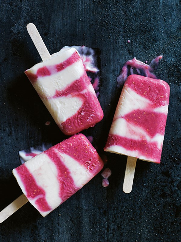Raspberry swirl yoghurt pops