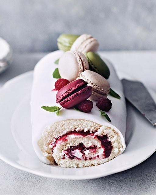 Raspberry Swiss roll