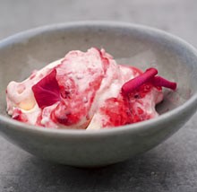 Raspberry syllabub