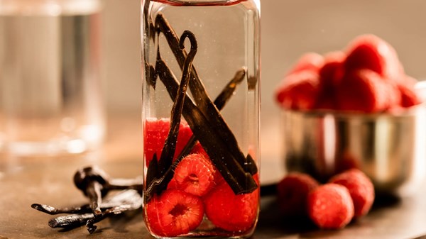 Raspberry vanilla extract