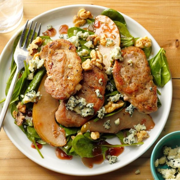 Raspberry-walnut pork salad
