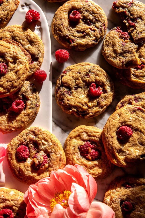 Raspberry white chocolate magic cookies