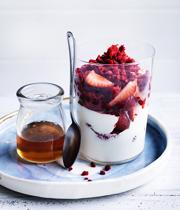 Raspberry yoghurt slushie