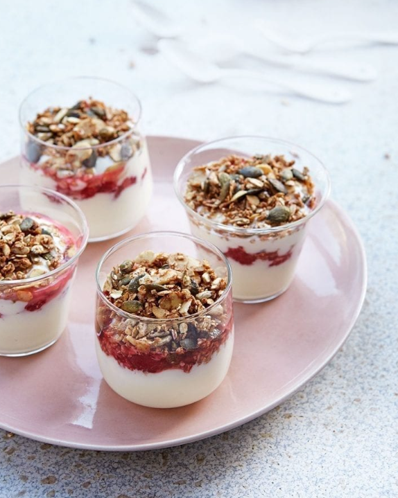 Raspberry yogurt crunch pots