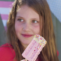 Raspberry yogurt ice lollies