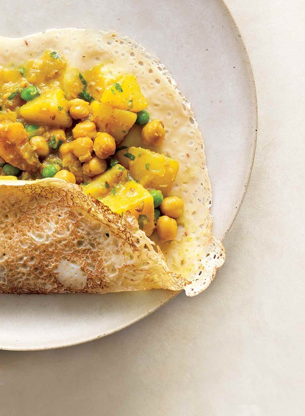 Rava dosas with potato and chickpea masala