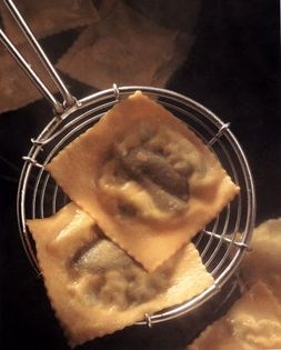 Ravioli of leeks and truffles