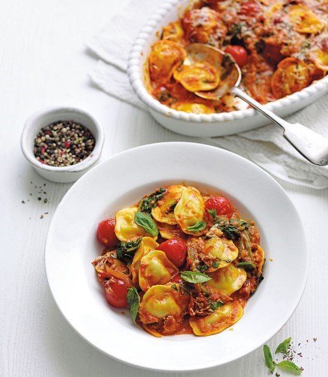 Ravioli pasta bake