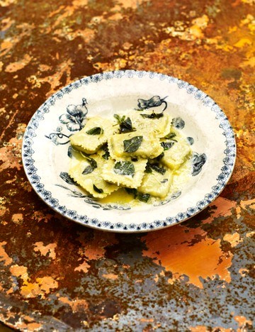 Ravioli with ricotta di bufala and young nettles