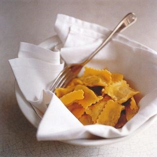Ravioli without sauce (Agnolotti in tovagliolo)