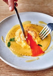 Raviolo with egg yolk and ricotta