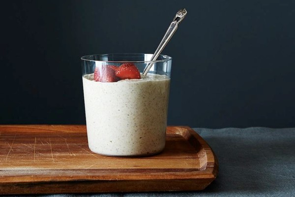 Raw buckwheat breakfast porridge