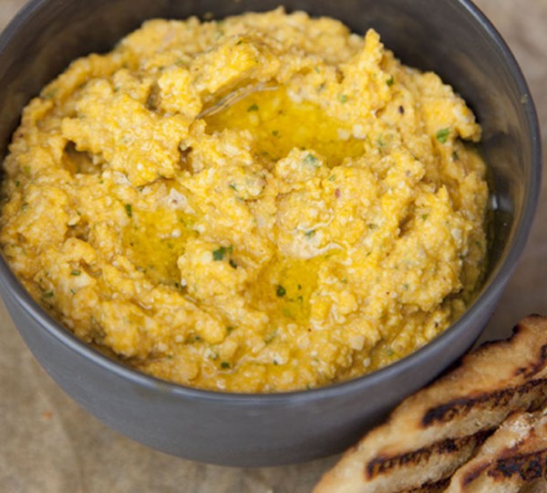 Raw carrot hummus