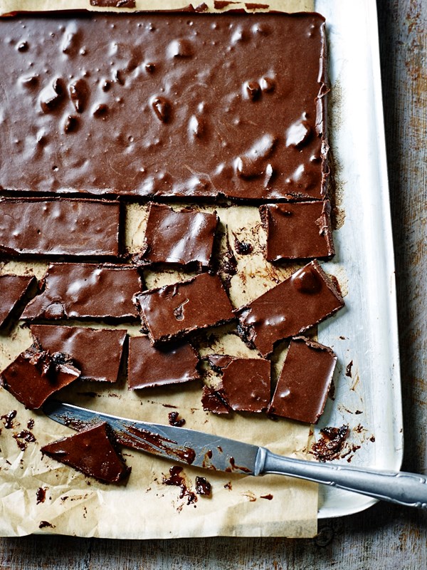 Raw cherry and chocolate fudge