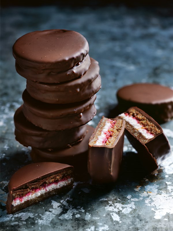 Raw choc-raspberry coconut biscuits
