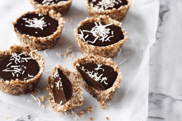 Raw chocolate almond tart