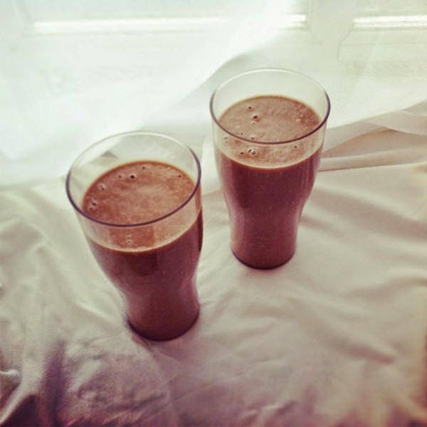 Raw chocolate avocado smoothie