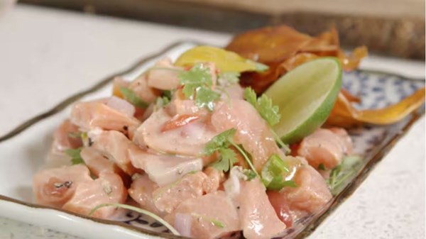 Raw fish salad Kokoda (Ika mata)