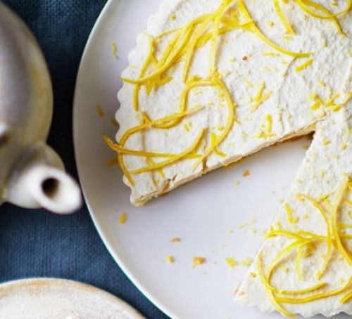 Raw lemon cheesecake