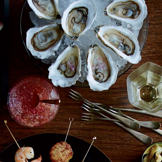 Raw oysters with cava mignonette