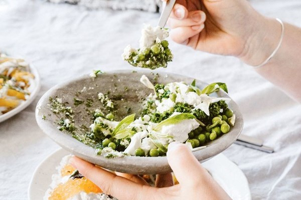 Raw peas & Pecora curds
