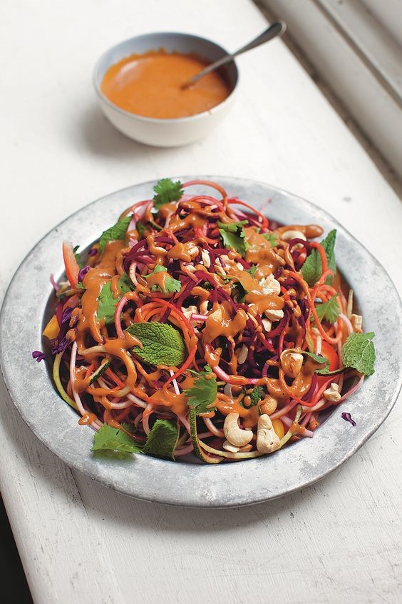 Raw rainbow pad Thai